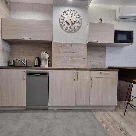 Q Eden Klimatyzowany Dwupokojowy Z Garazem Gratis Manufaktura Fv